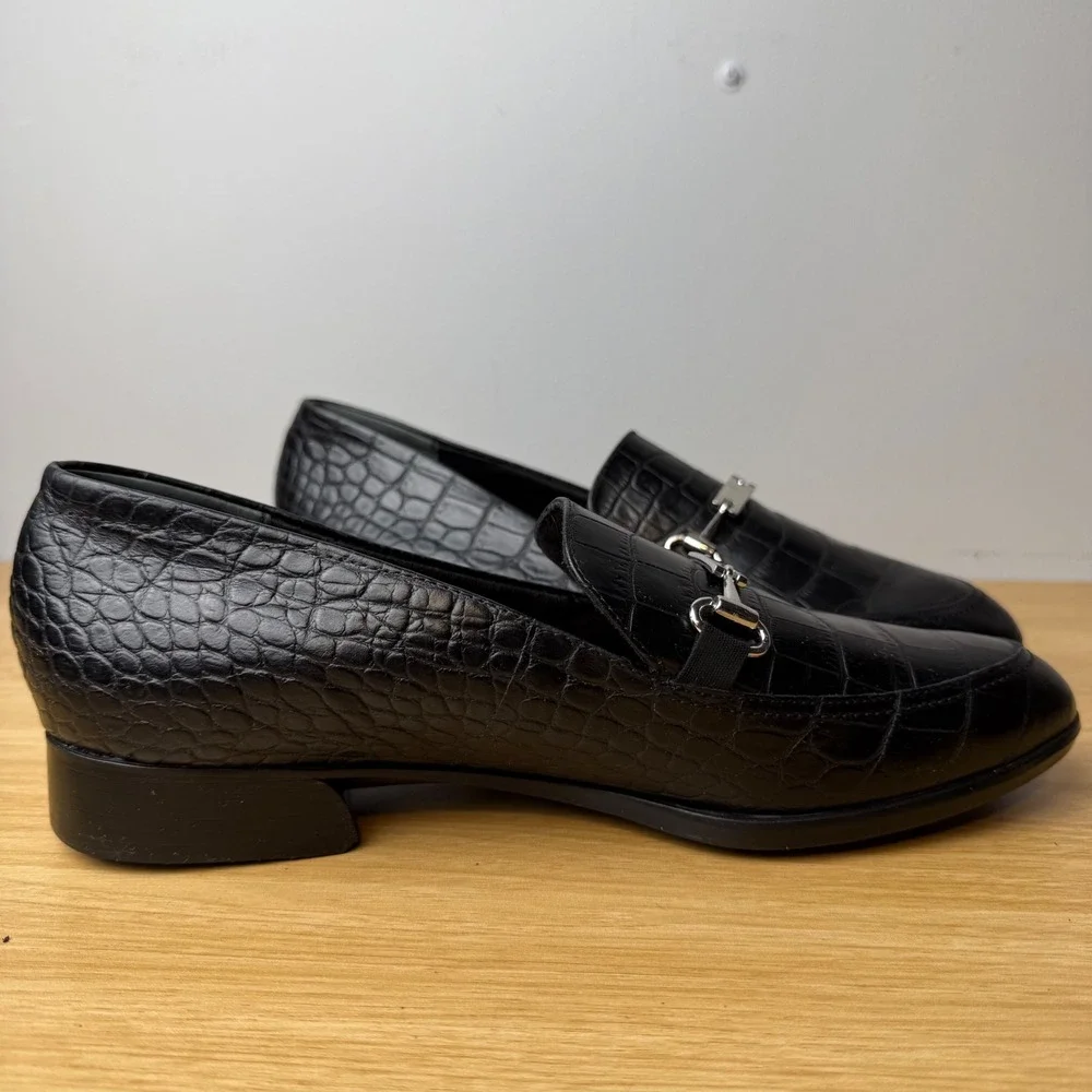 Munro Bit Loafer Harrison lll Women 9 Croc Embossed Leather Dark Academia Luxury